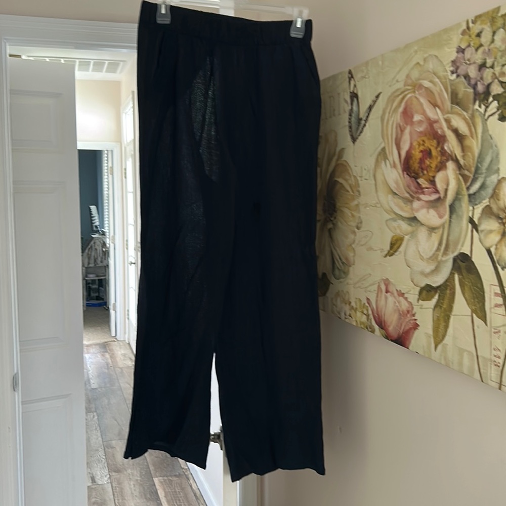 Soft Surroundings NWOT navy crinkle, palazzo pants. Size M